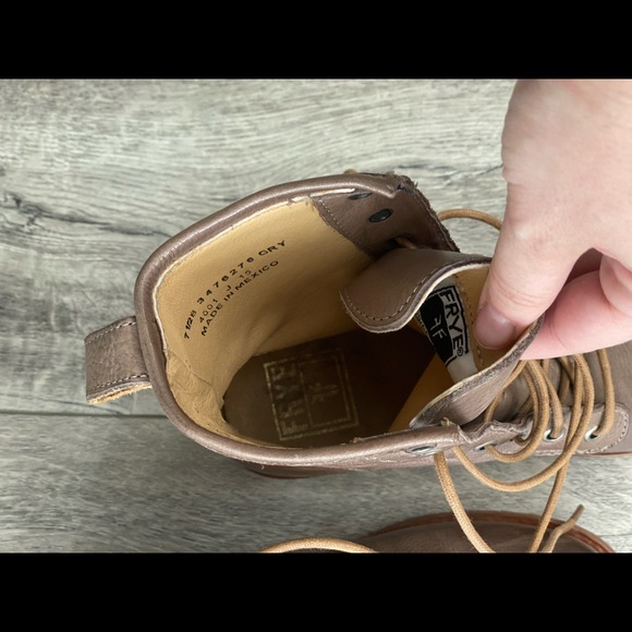 Women’s Frye Combat Boots Size 7.5 - Picture 5 of 6